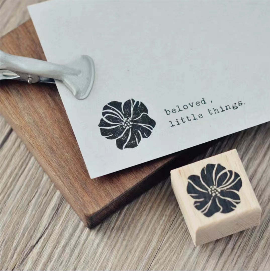 wooden seal (flower)
