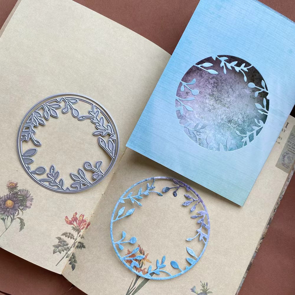 Cut dies (Leaves and wreath garland)