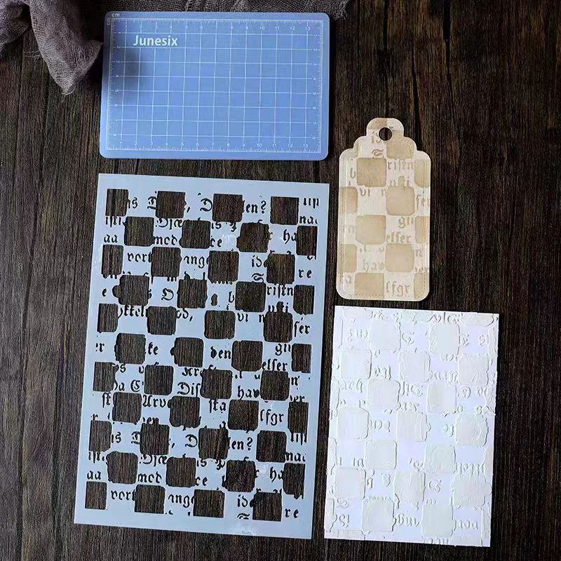 Plastskabeloner til scrapbooking