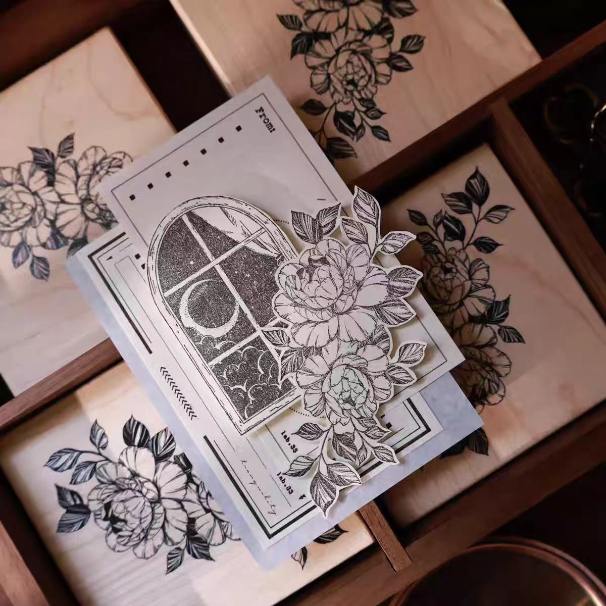 Wooden stamp (8.5*8.5cm)