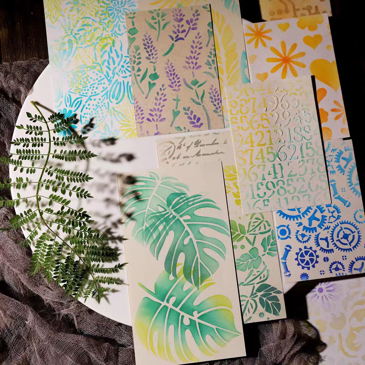 Plantillas de plástico para álbum de recortes