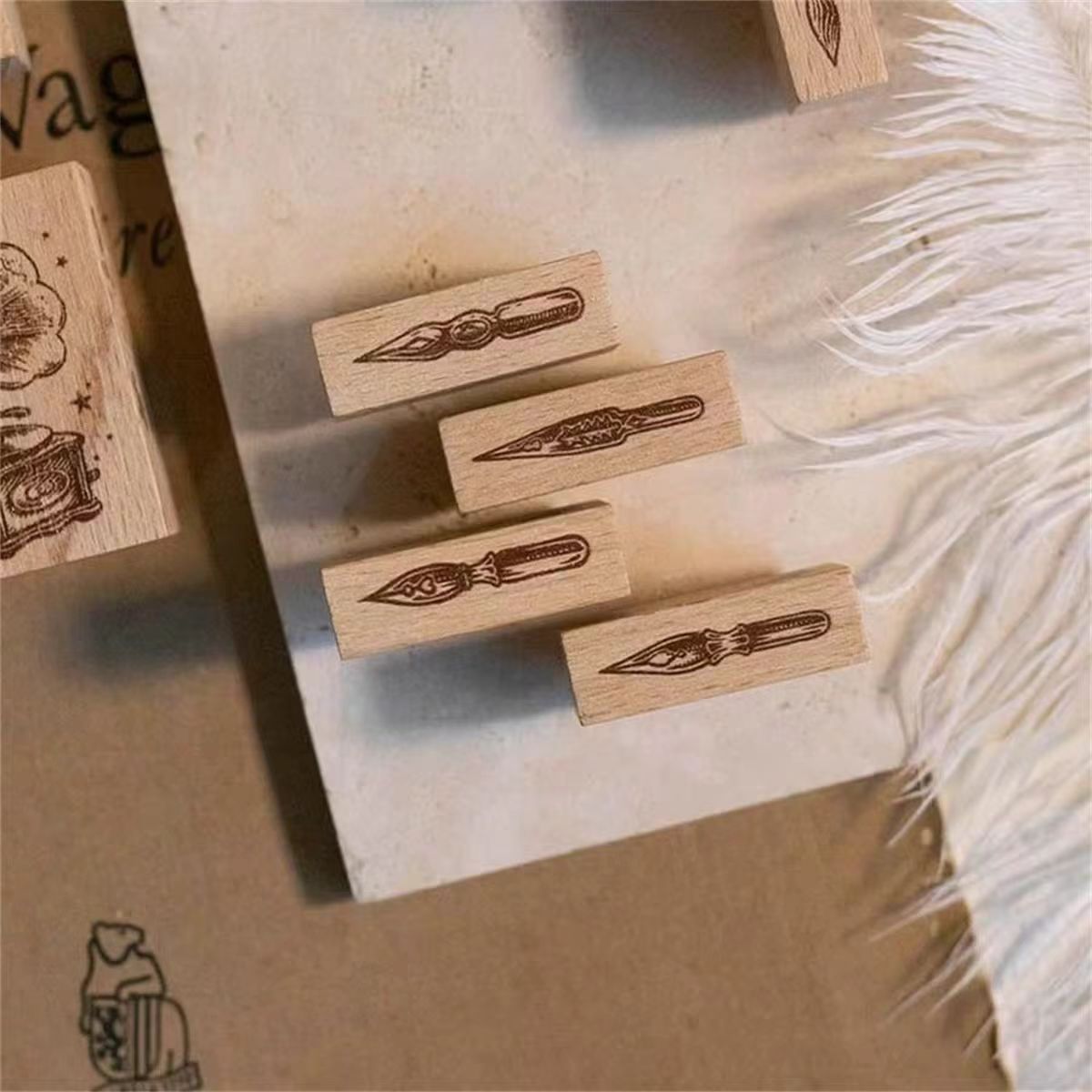 Juegos de sellos de madera (4 uds./juego)