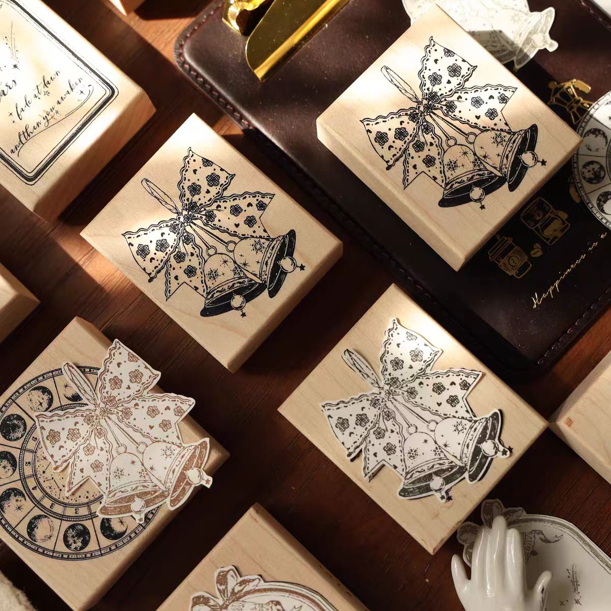 Wooden stamp (Bell Compass)