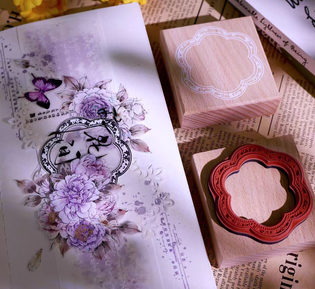 Vintage gummistempel i træ til gør-det-selv-projekter og journalisering