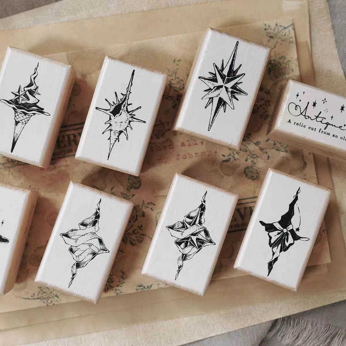 Wooden stamp (2.5*4cm)