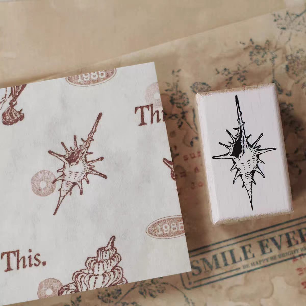 Wooden stamp (2.5*4cm)