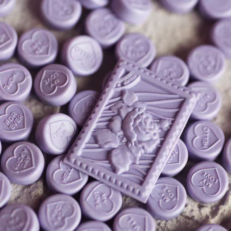 شمع (50 جرام/عبوة) حوالي 170 كبسولة