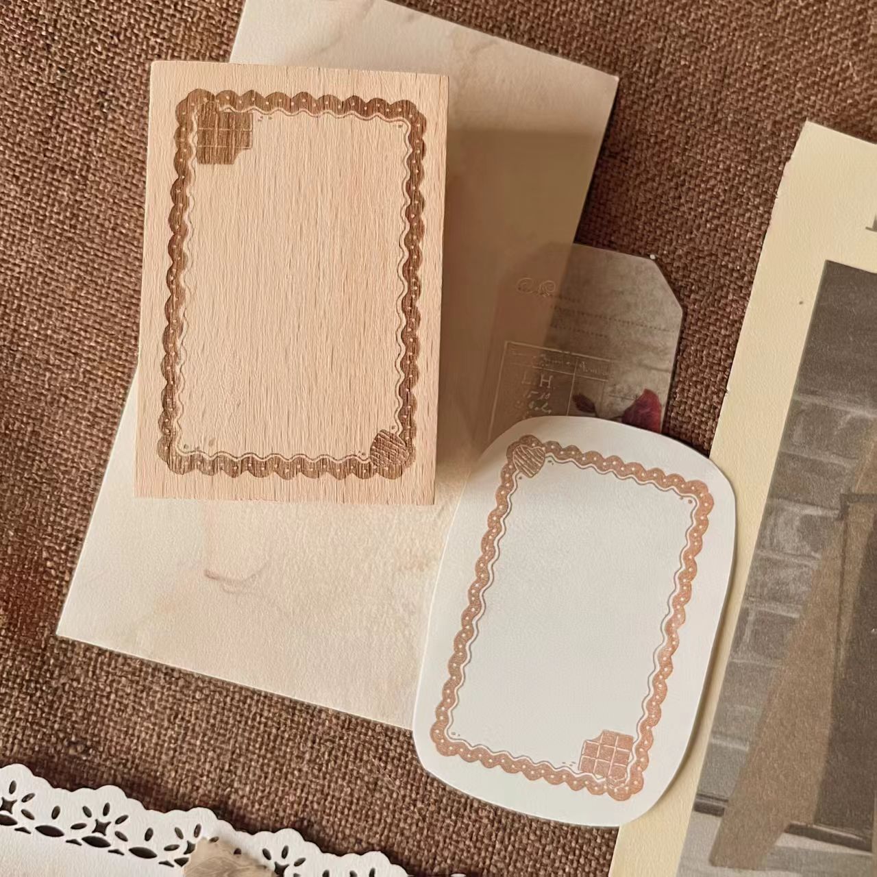Wooden stamp (Frame)