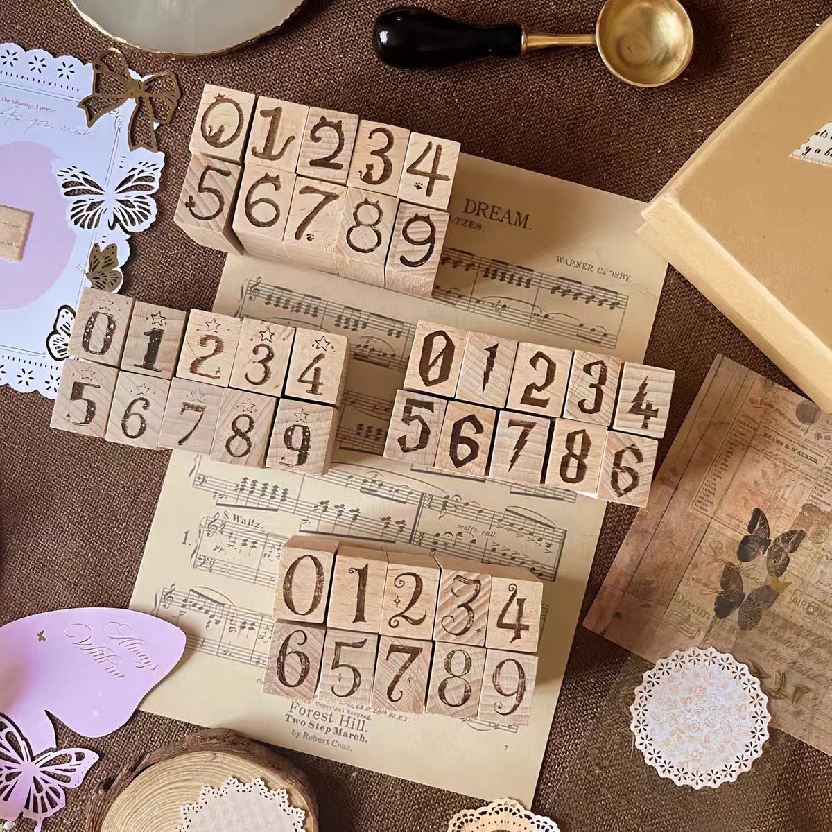 Wooden stamp set (Digital series) 10pcs/set (2*2cm/pcs)
