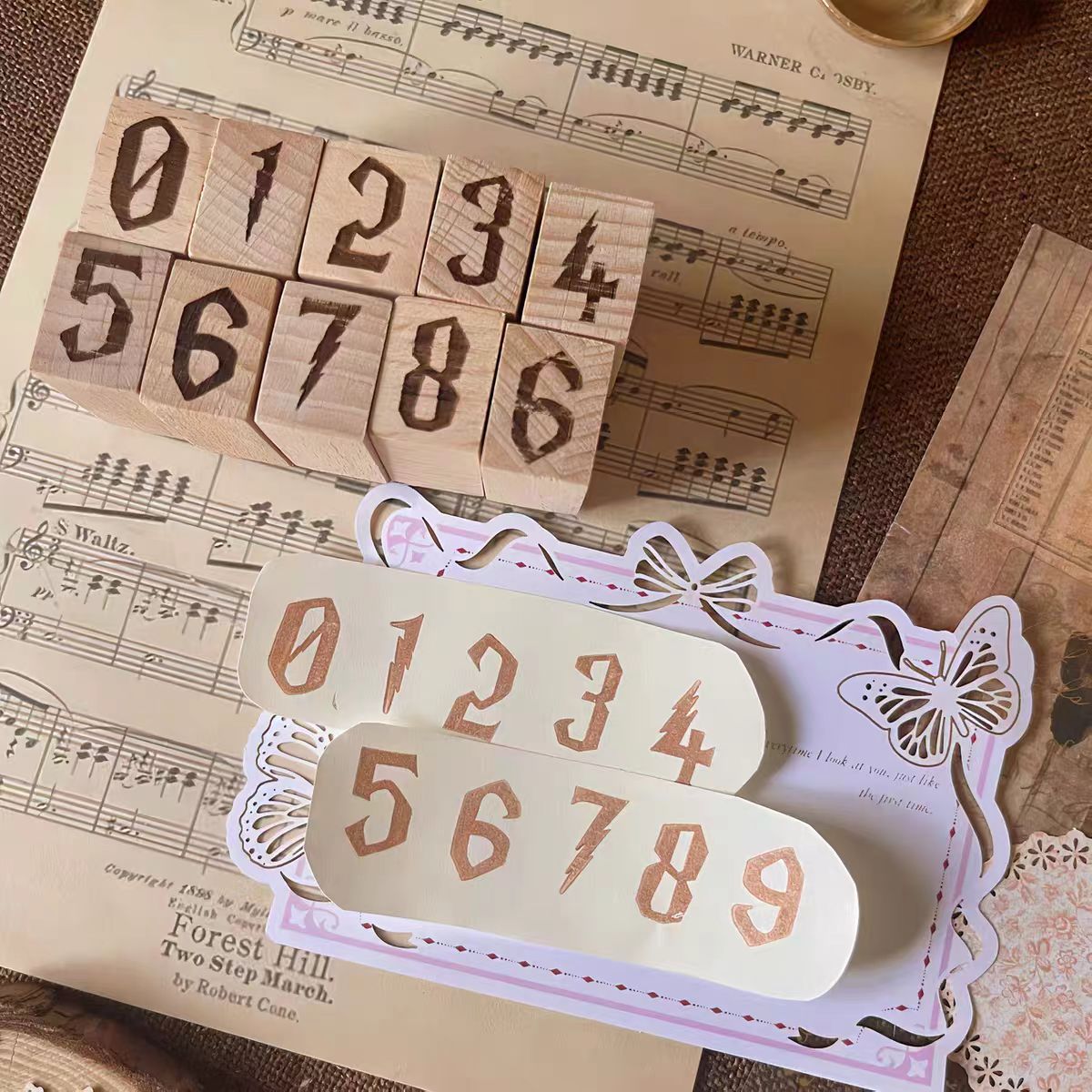 Wooden stamp set (Digital series) 10pcs/set (2*2cm/pcs)