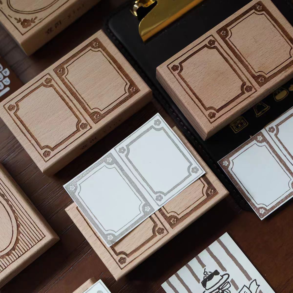 Wooden stamp (Frame)