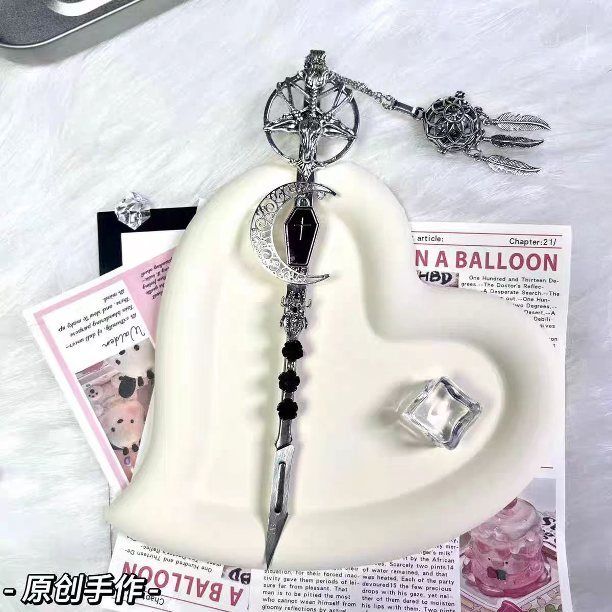 Journal knife, Carving knife, utility knife (Gothic style)