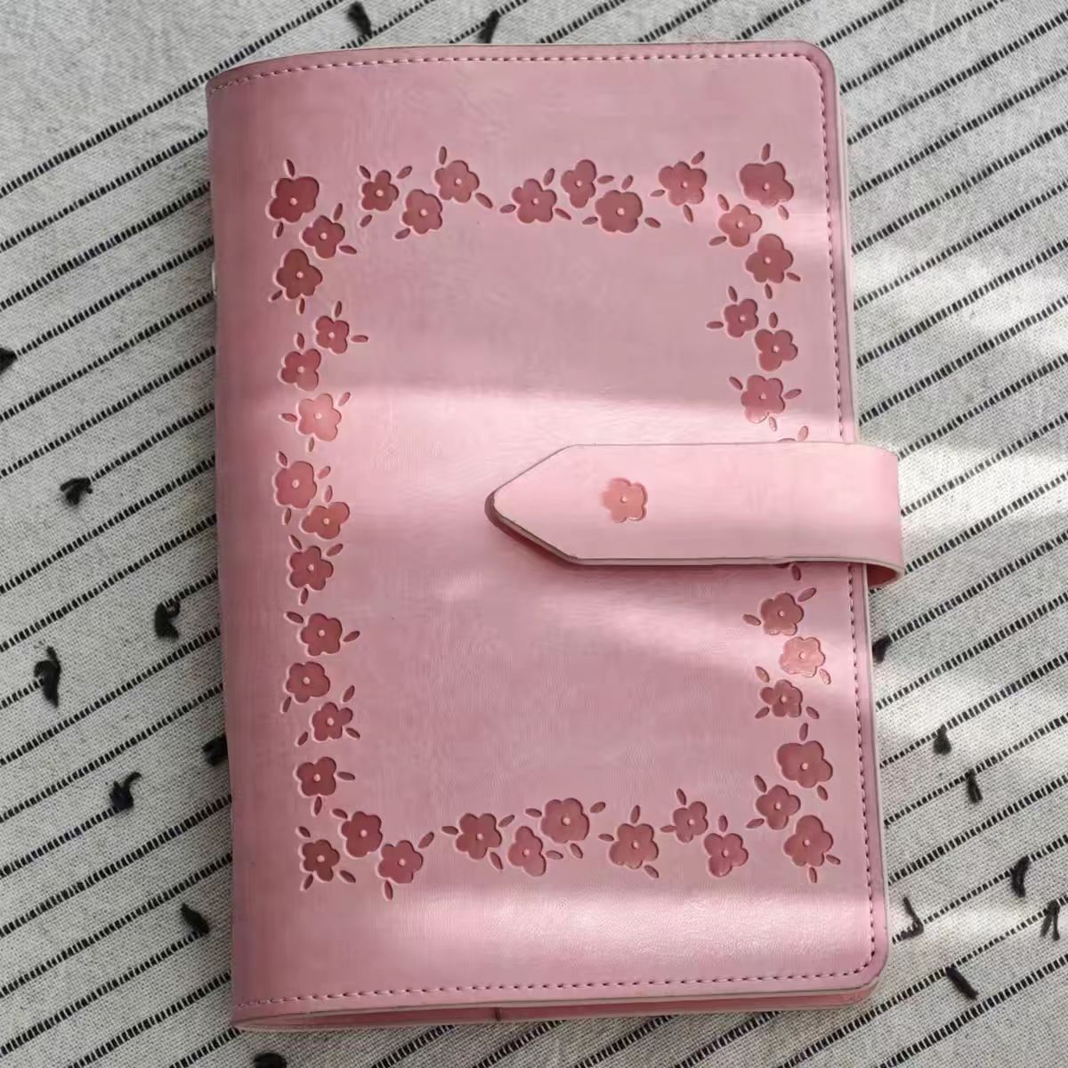 WT A6 Loose-Leaf Journal