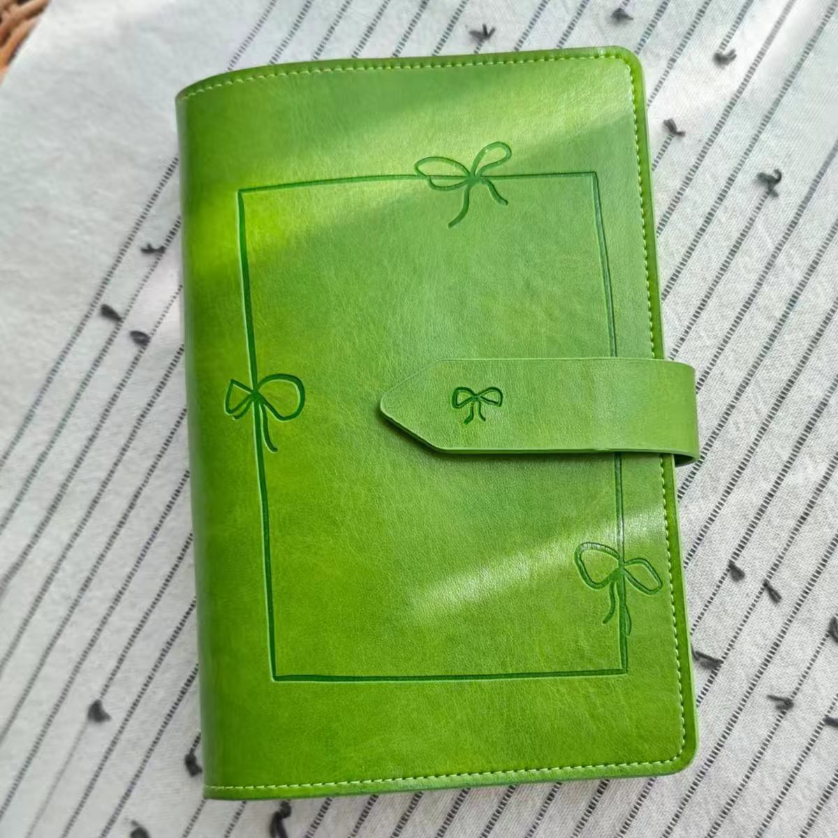 WT A6 Loose-Leaf Journal