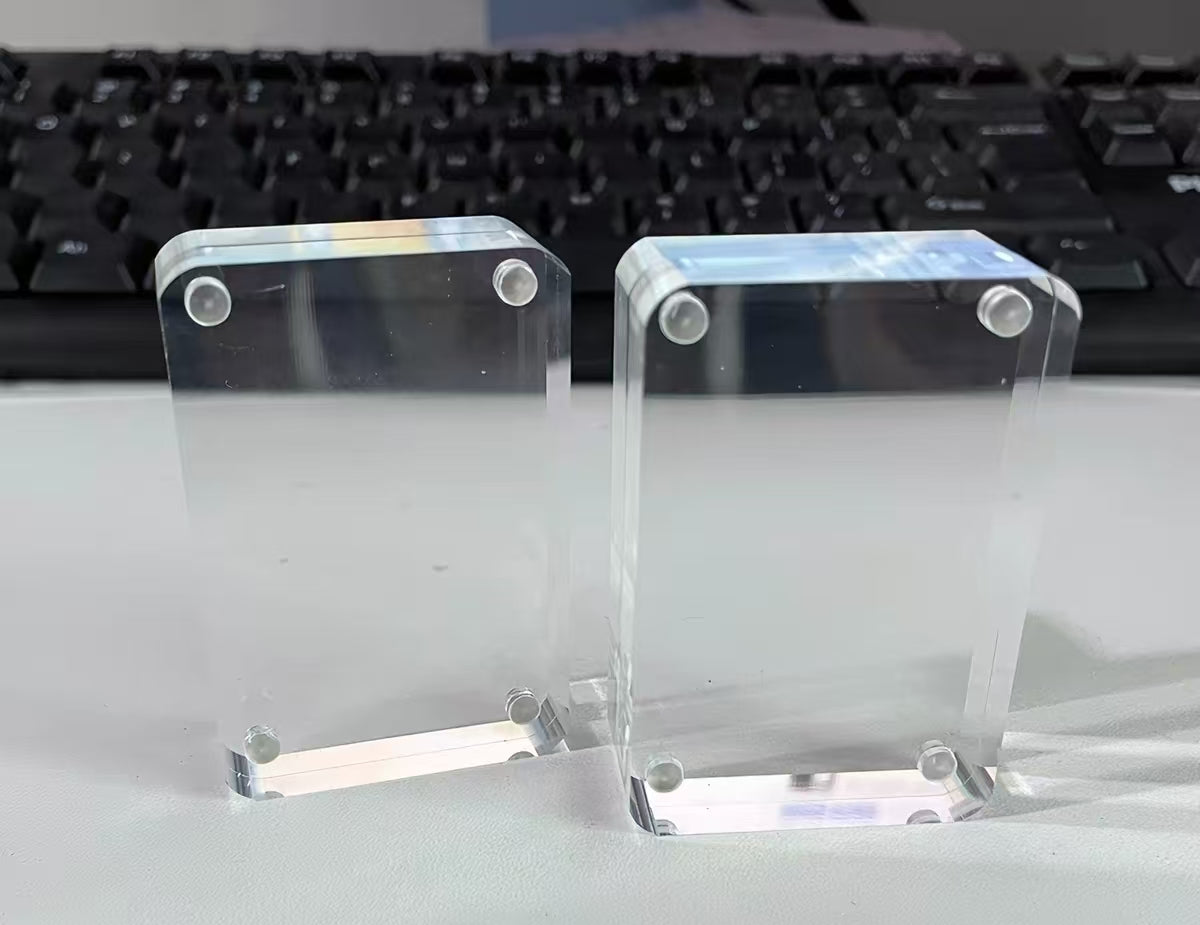 Magnetic Acrylic Transparent "Guka" Block