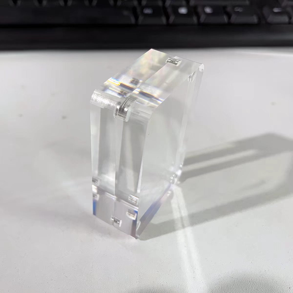 Magnetic Acrylic Transparent "Guka" Block