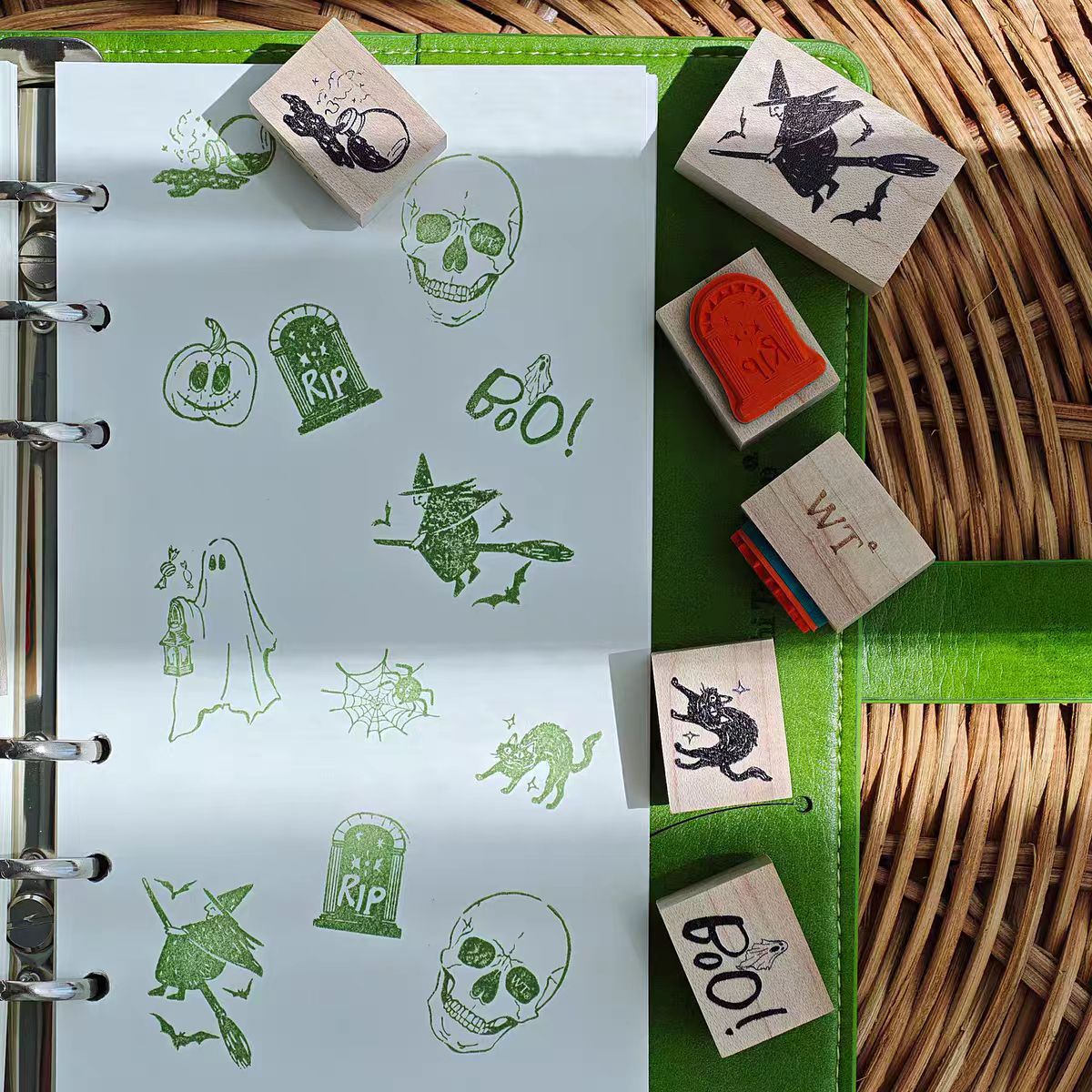 Wooden stamp (Halloween) a set of 9 pcs