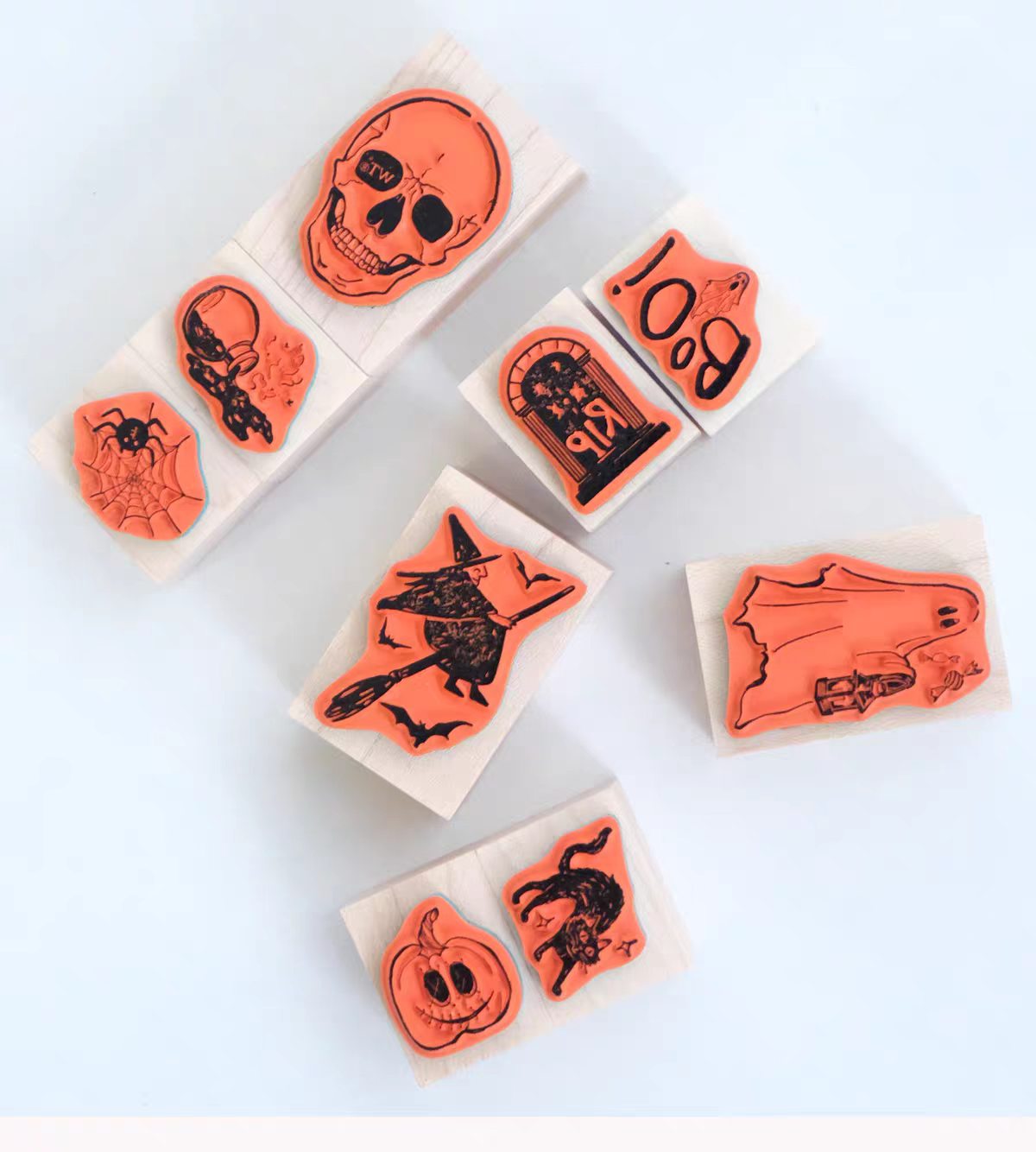 Wooden stamp (Halloween) a set of 9 pcs